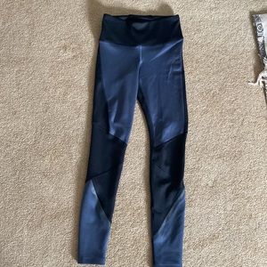 Lightly worn XS under armor compression leggings